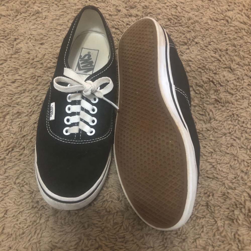 Vans AUTHENTIC Women’s Size 9 Black